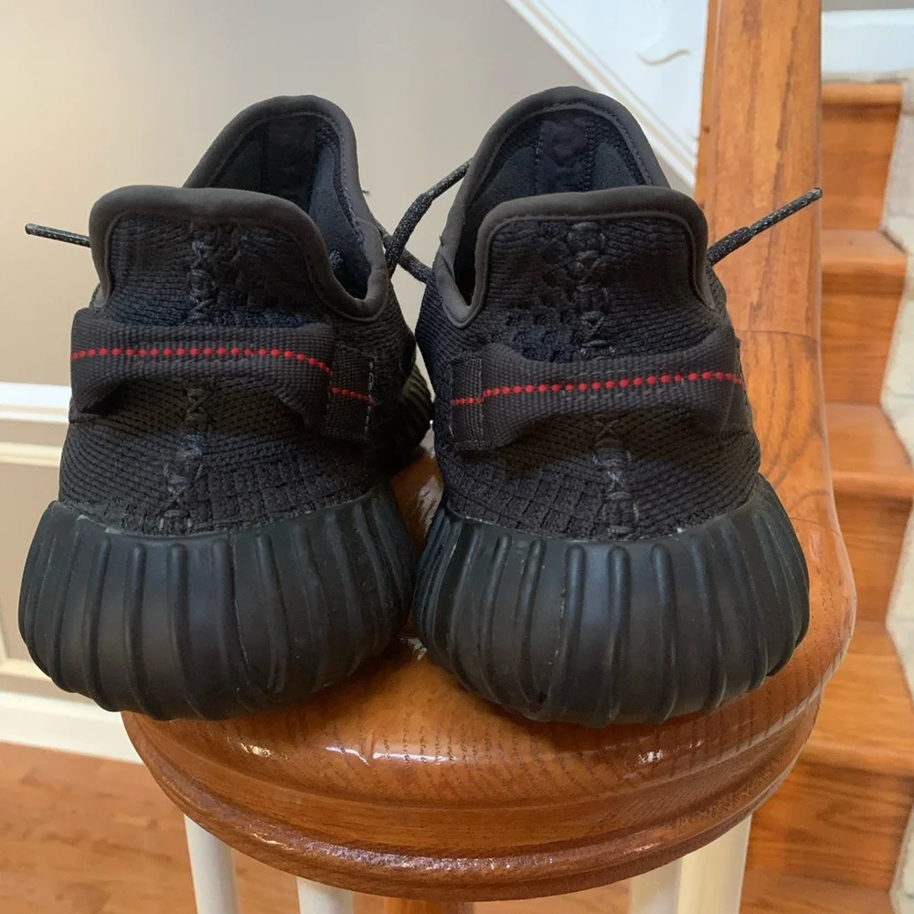 Authentic Yeezy - size 10.5 - Picture 4 of 5